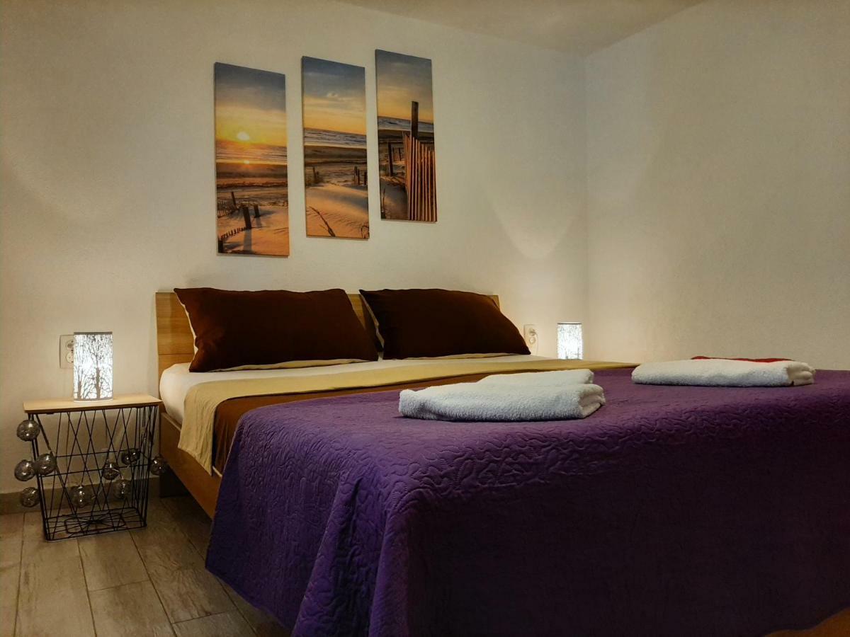 Apartmani Klaric ซาดาร์ ภายนอก รูปภาพ