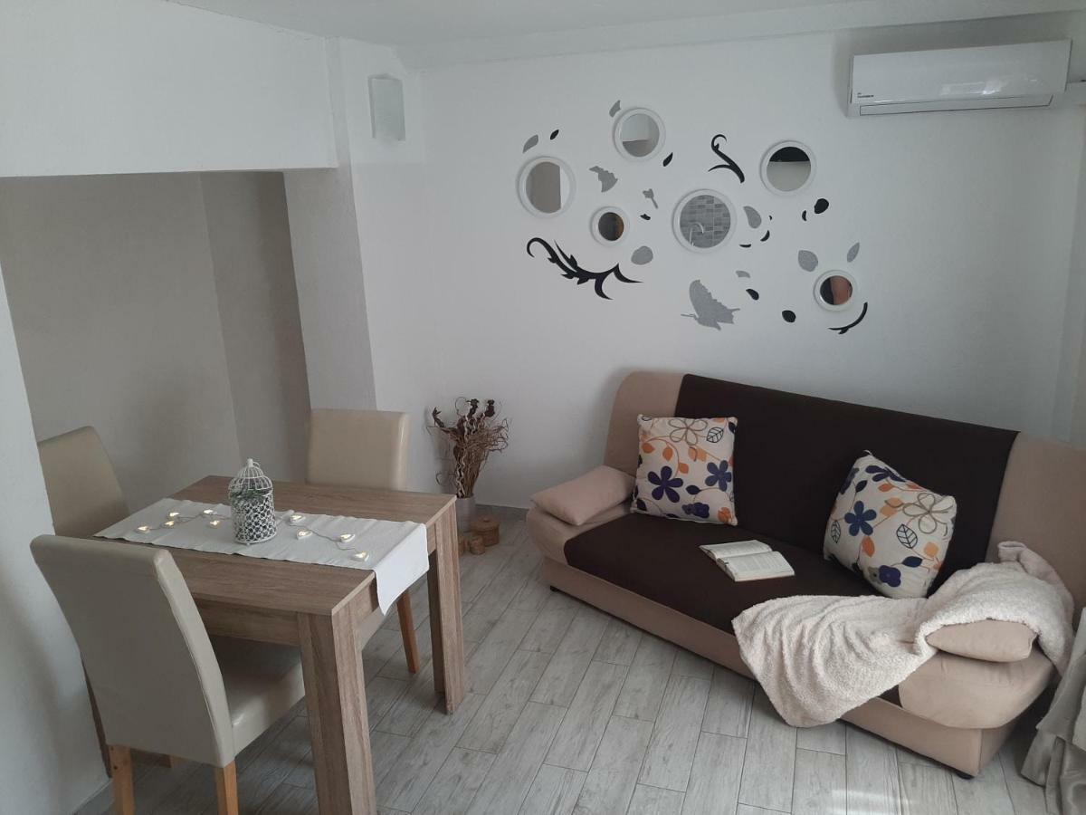 Apartmani Klaric ซาดาร์ ภายนอก รูปภาพ